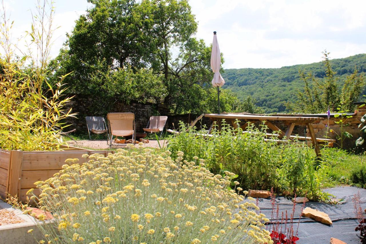 Le Clos Des Pierres Rouges Burgy ภายนอก รูปภาพ